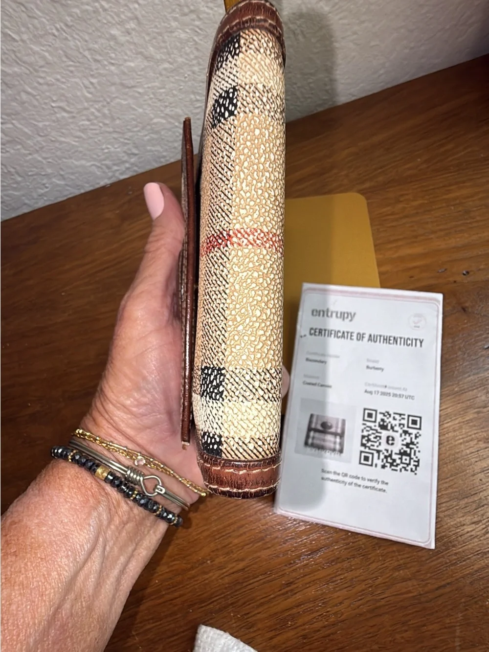 Burberrys vintage Nova check canvas wallet Authentication included
